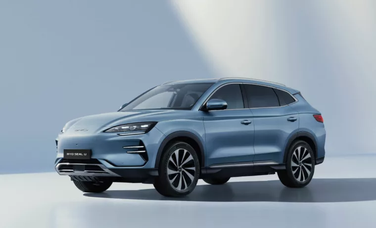 BYD SEAL U électrique 2026 vue trois quarts avant