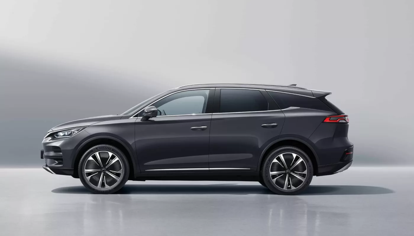BYD TANG électrique 7 places 2026 vue de profil